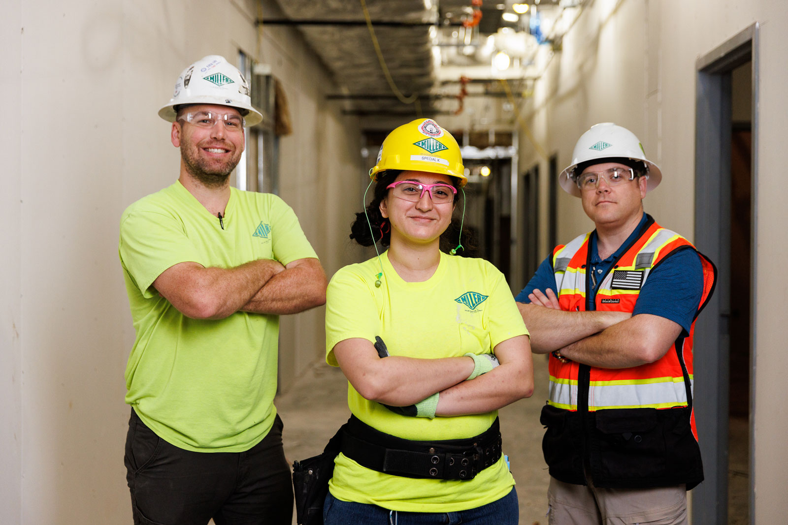 electricians-standing-together.jpg